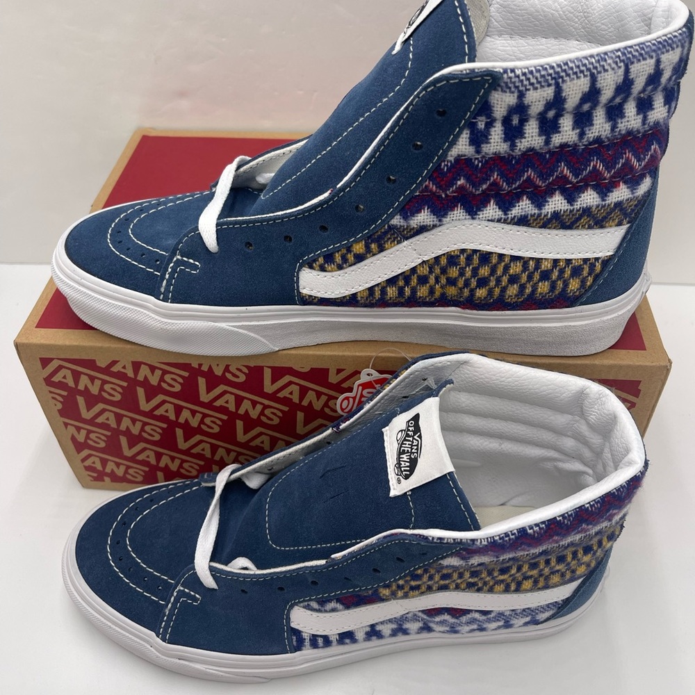 Vans Men’s Sk8-Hi
Fair Isle Biue/Multi Sneakers
VN0A705NBER - Picture 5 of 16